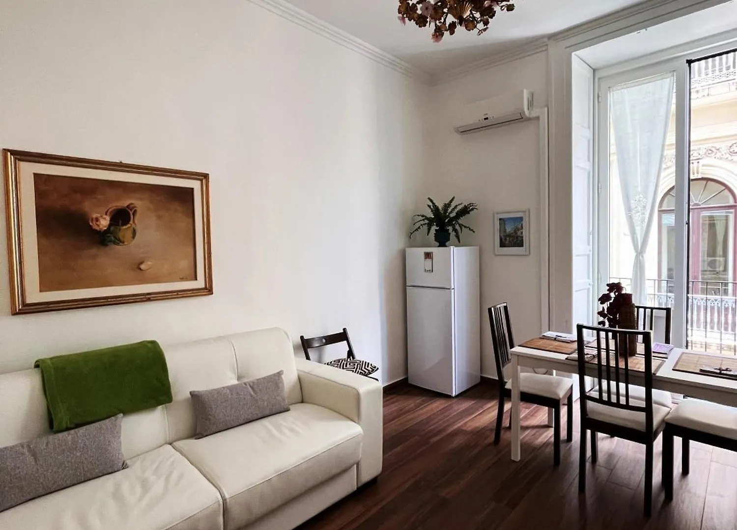 Palace Apartments Central Catania-Fontanarossai nemzetközi repülőtér 0*,